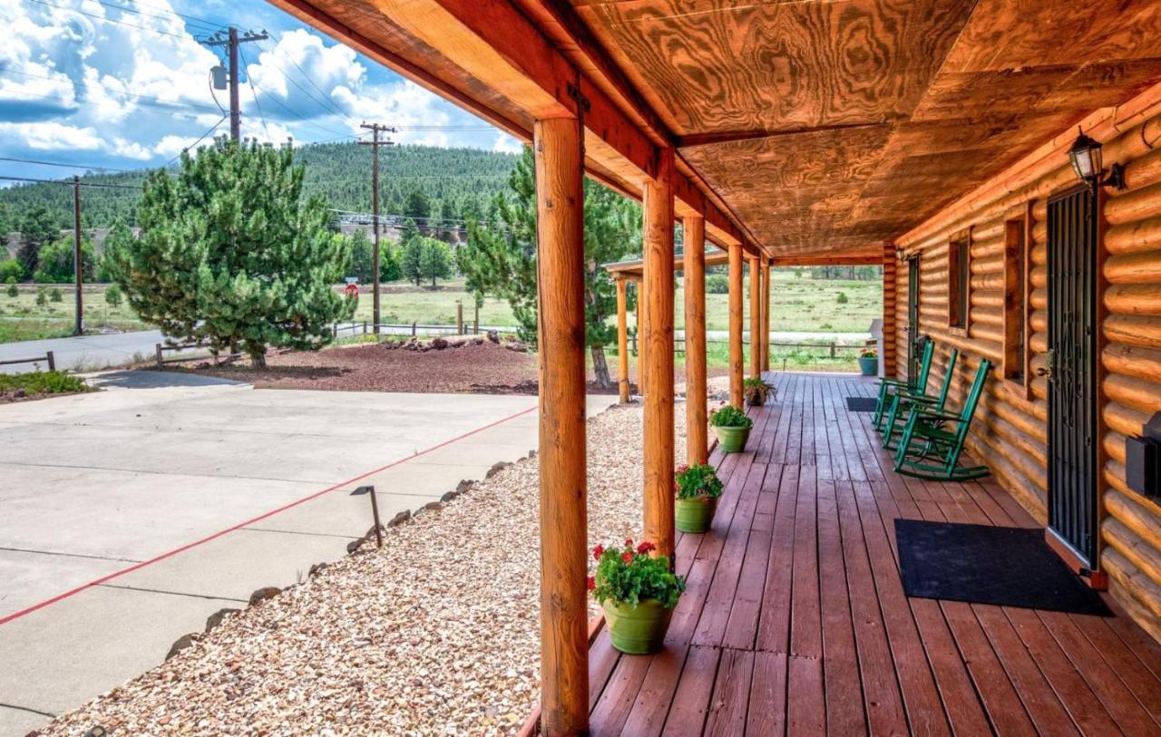 Quarter Horse Inn & Lodge Williams Exteriör bild