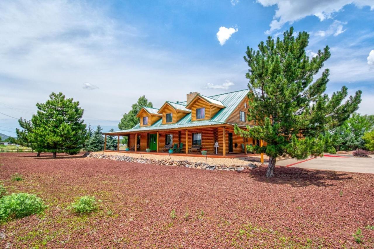 Quarter Horse Inn & Lodge Williams Exteriör bild