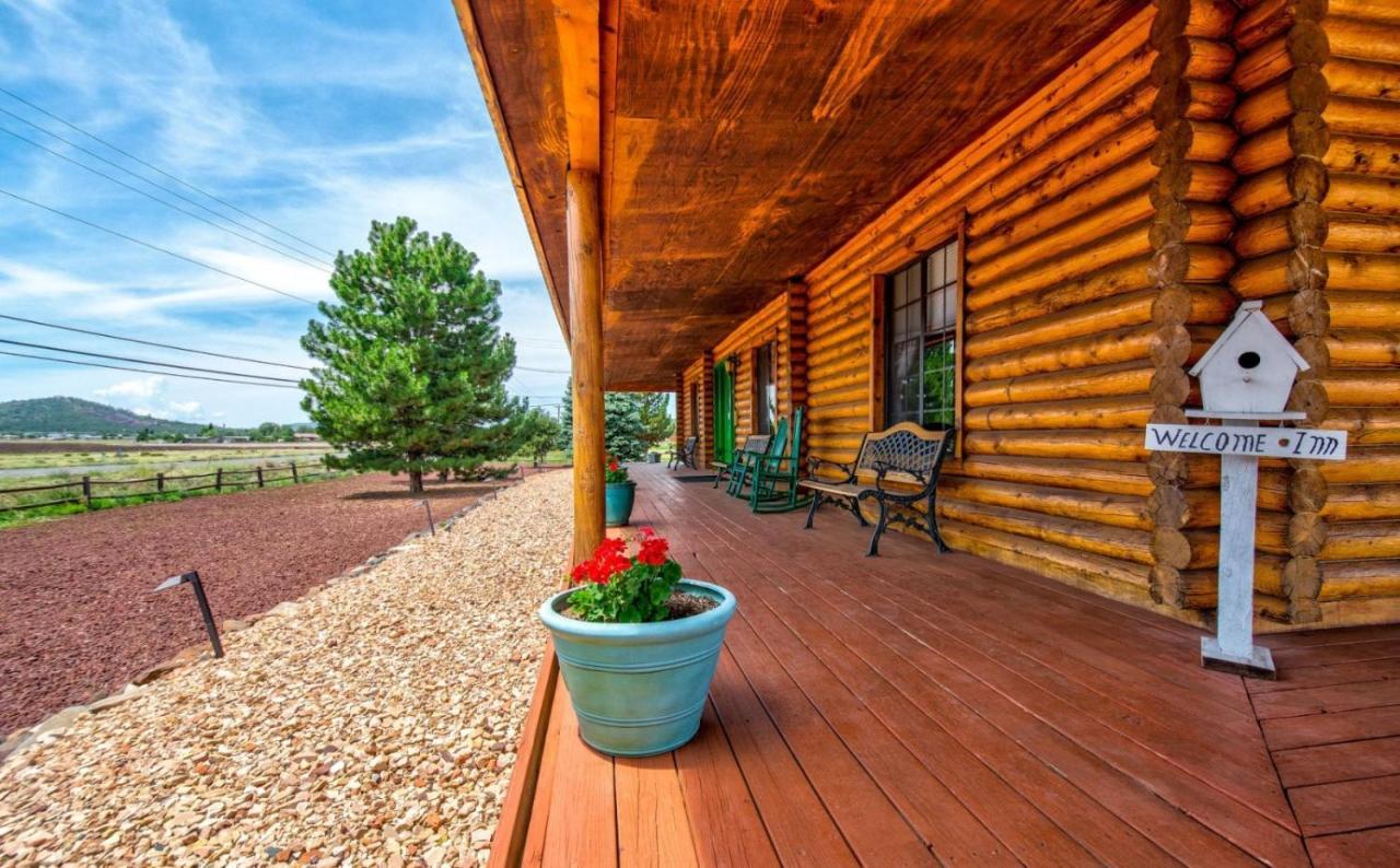 Quarter Horse Inn & Lodge Williams Exteriör bild